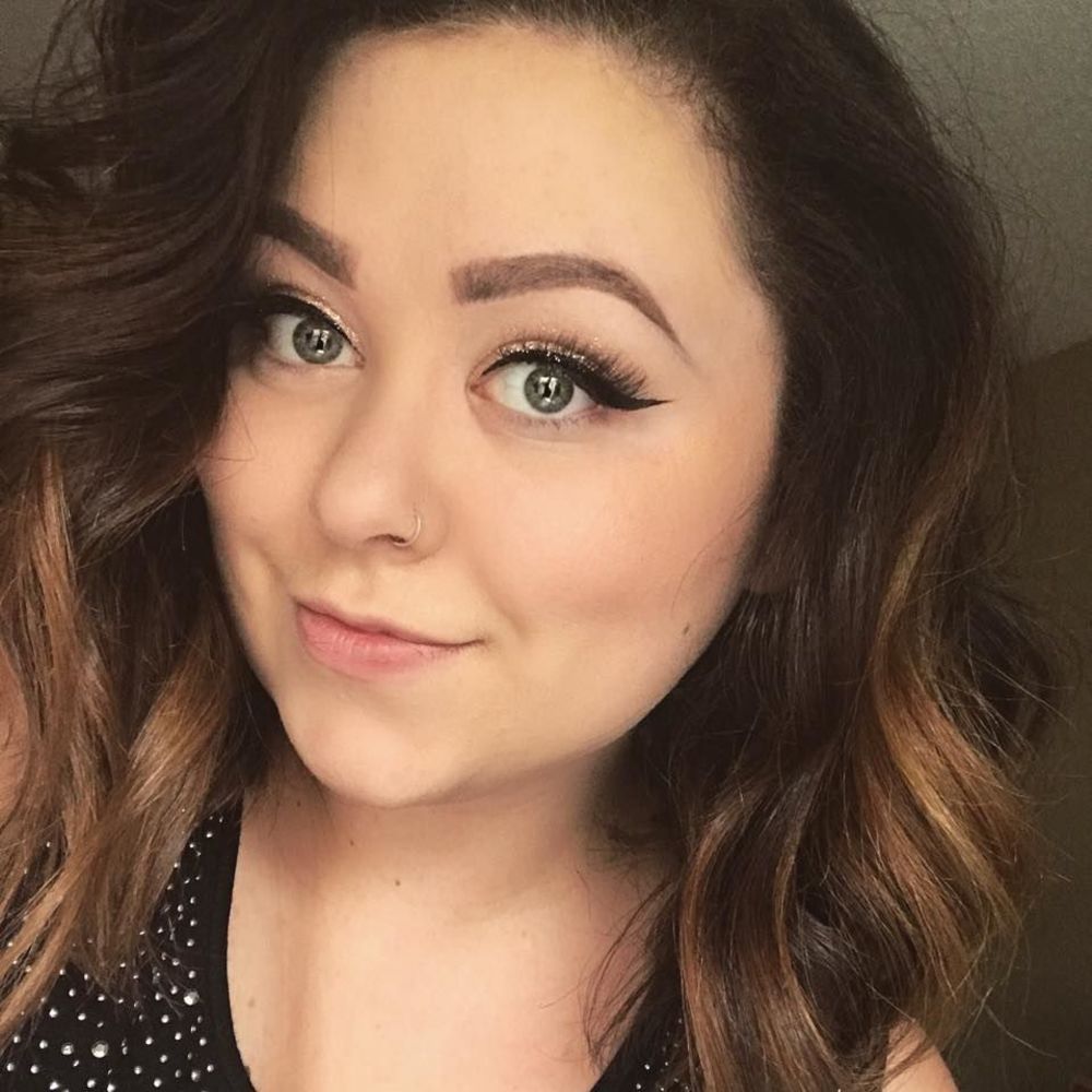 Meet your Posher, Courtney